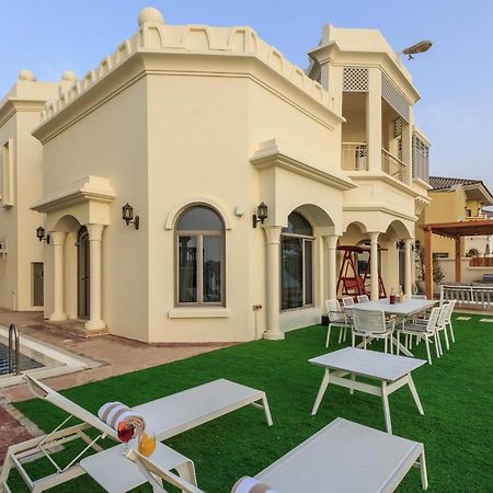 The S Holiday Homes - Stunning 5 Bedrooms Villa At The Palm Jumeirah With Private Beach And Pool Dubái Exterior foto
